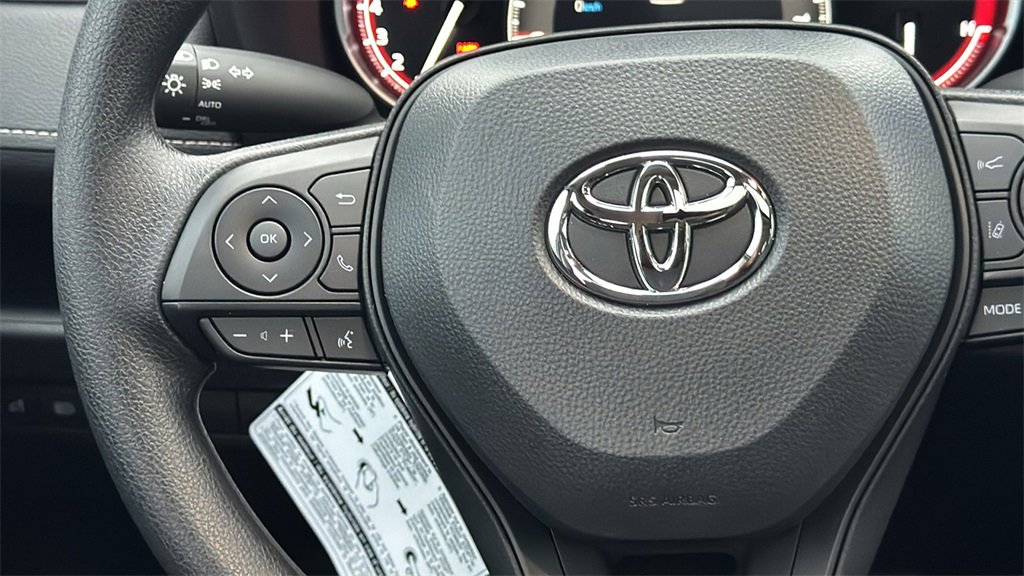 New 2025 Toyota RAV4 XLE image 27