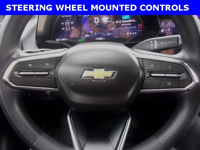 Used 2025 Chevrolet Equinox EV LT image 7