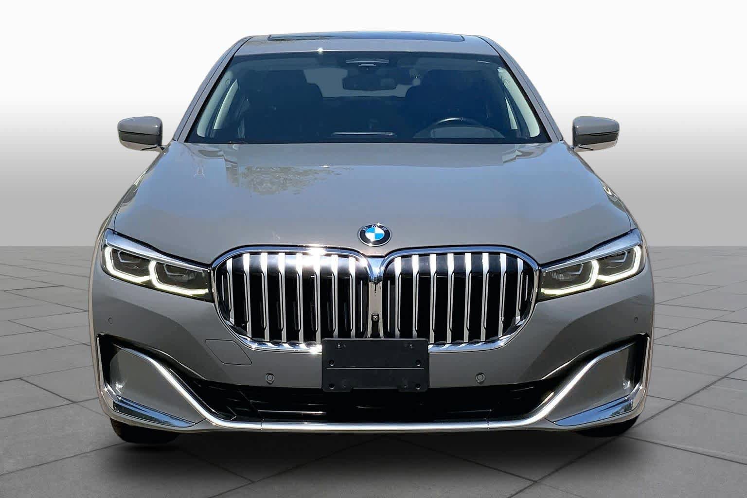 Used 2020 BMW 750i xDrive w/ Autobahn Package AWD/4WD image 4