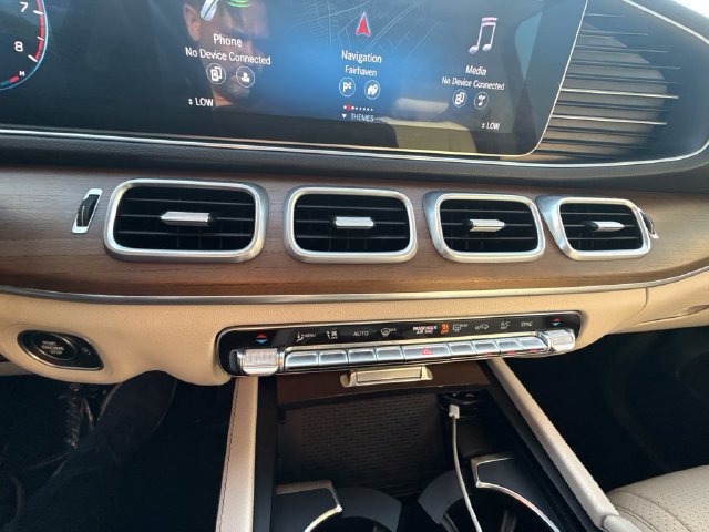 Used 2021 Mercedes-Benz GLE 350 4MATIC image 27