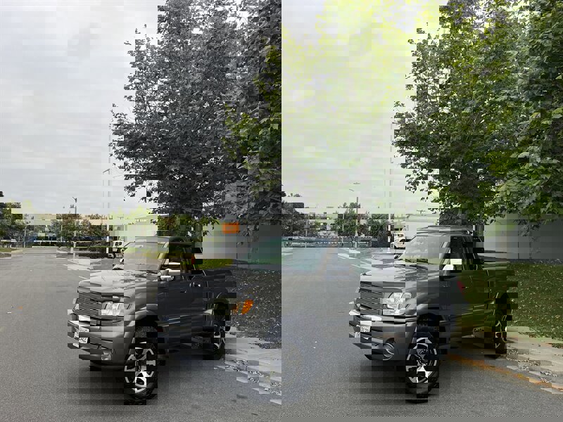 Used 2004 Toyota Tundra SR5 w/ SR5 Extra Value Pkg