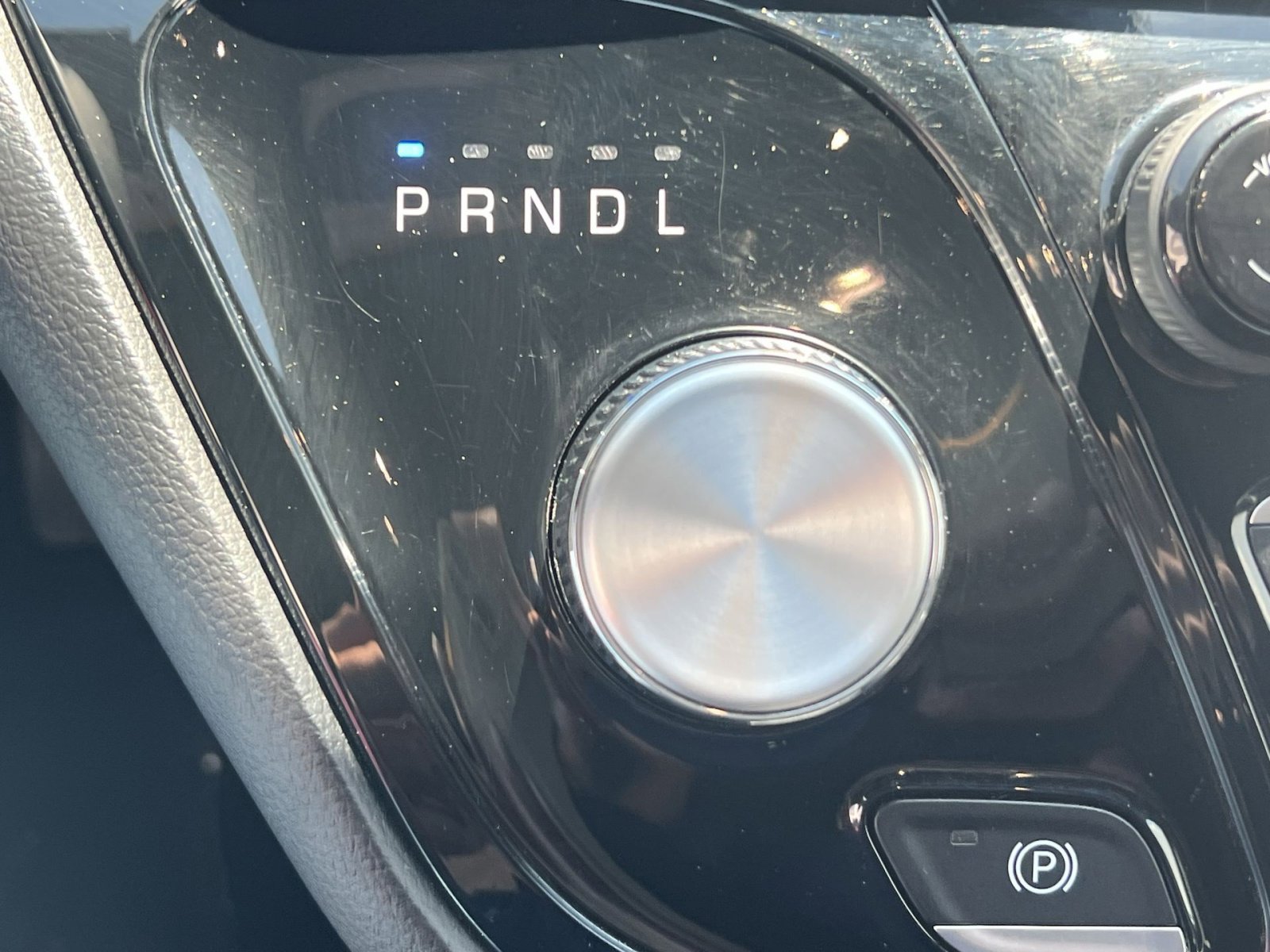 Used 2025 Chrysler Pacifica Select FWD image 29