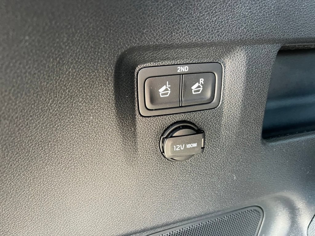 Used 2023 Kia Telluride AWD image 29