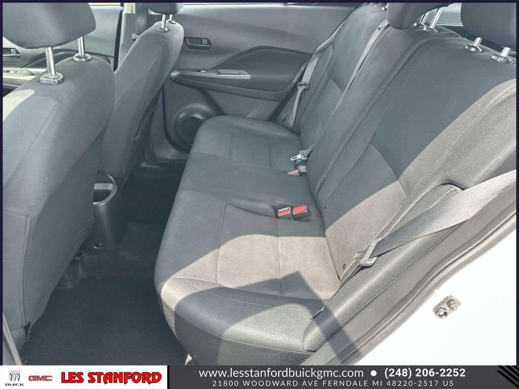 Used 2023 Nissan Kicks S FWD image 13