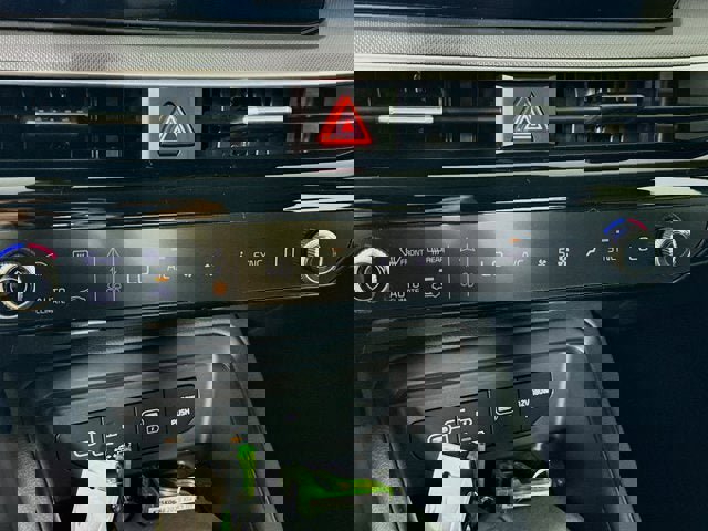 New 2025 Kia K5 LXS image 18