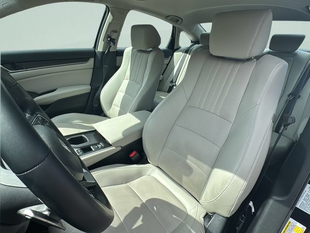 Certified 2018 Honda Accord Touring image 13