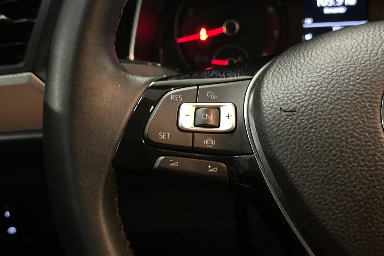 Used 2019 Volkswagen Jetta SE w/ Cold Weather Package FWD image 27