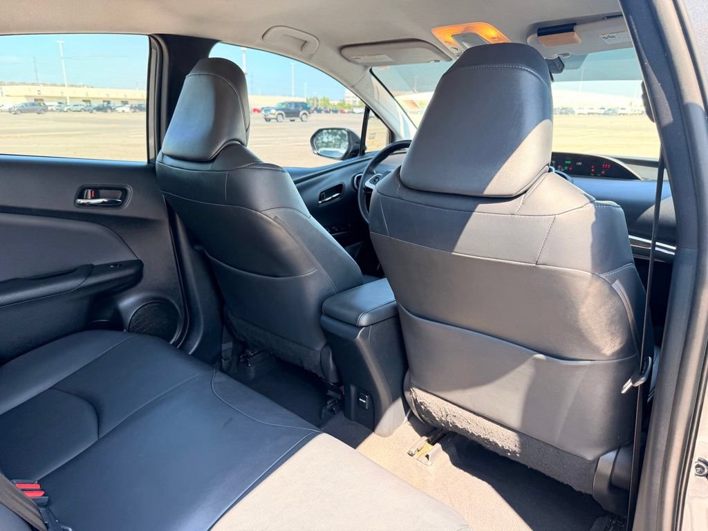 Used 2018 Toyota Prius Four Touring FWD image 17