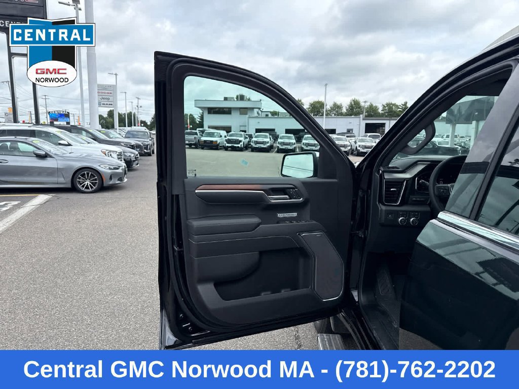 New 2026 GMC Sierra 1500 Denali w/ Technology Package AWD/4WD image 12
