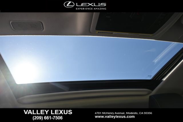 Used 2023 Lexus ES 250 w/ Premium Package image 7