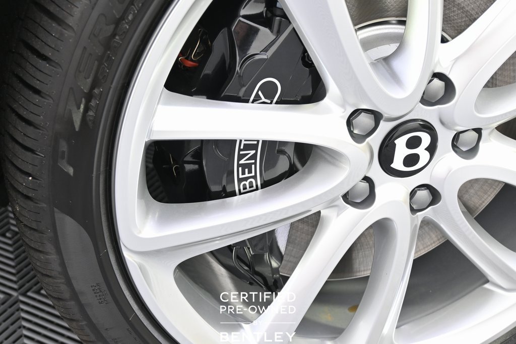 Used 2024 Bentley Flying Spur V8 image 23