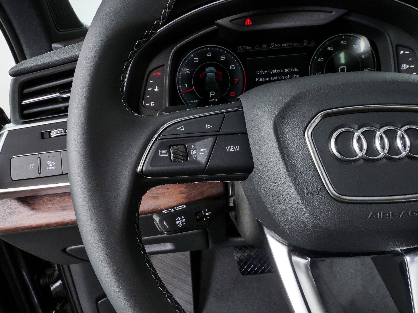 Used 2026 Audi Q7 3.0T Premium w/ Convenience Plus Package AWD/4WD image 11