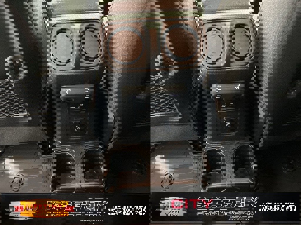 New 2026 Jeep Wrangler Unlimited Rubicon w/ Steel Bumper Group image 28