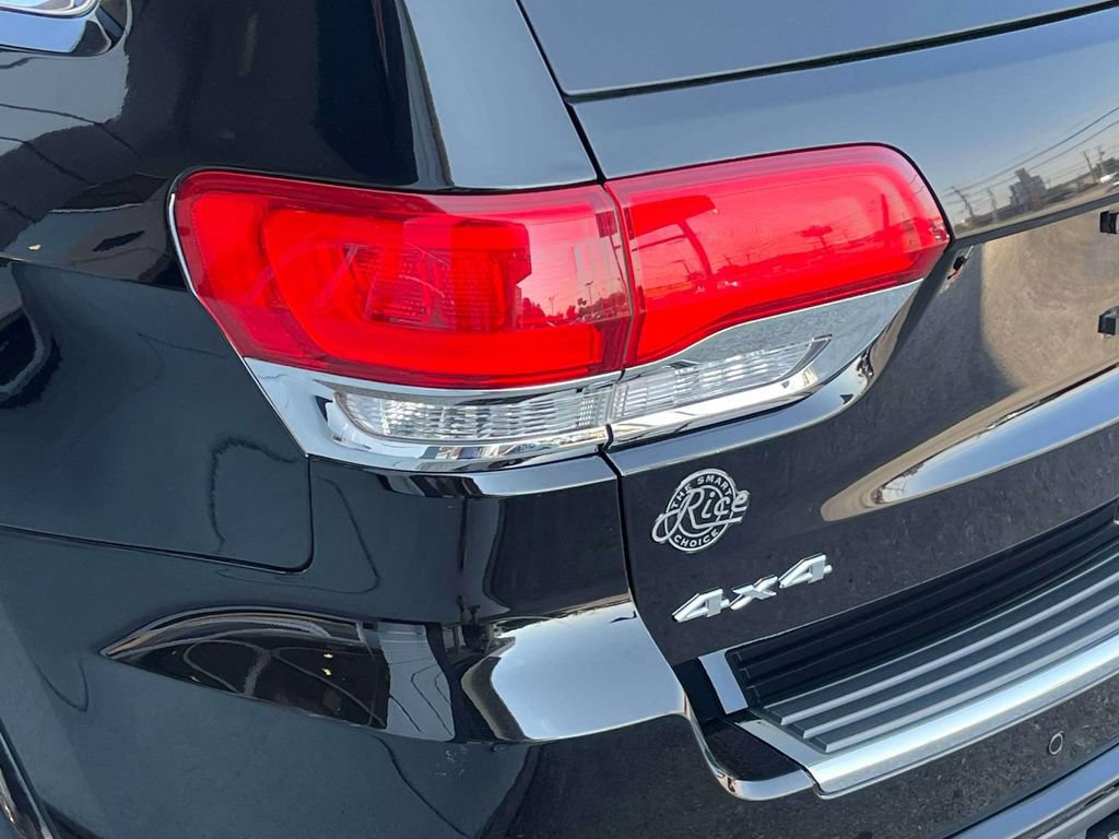 Used 2020 Jeep Grand Cherokee Overland AWD/4WD image 10