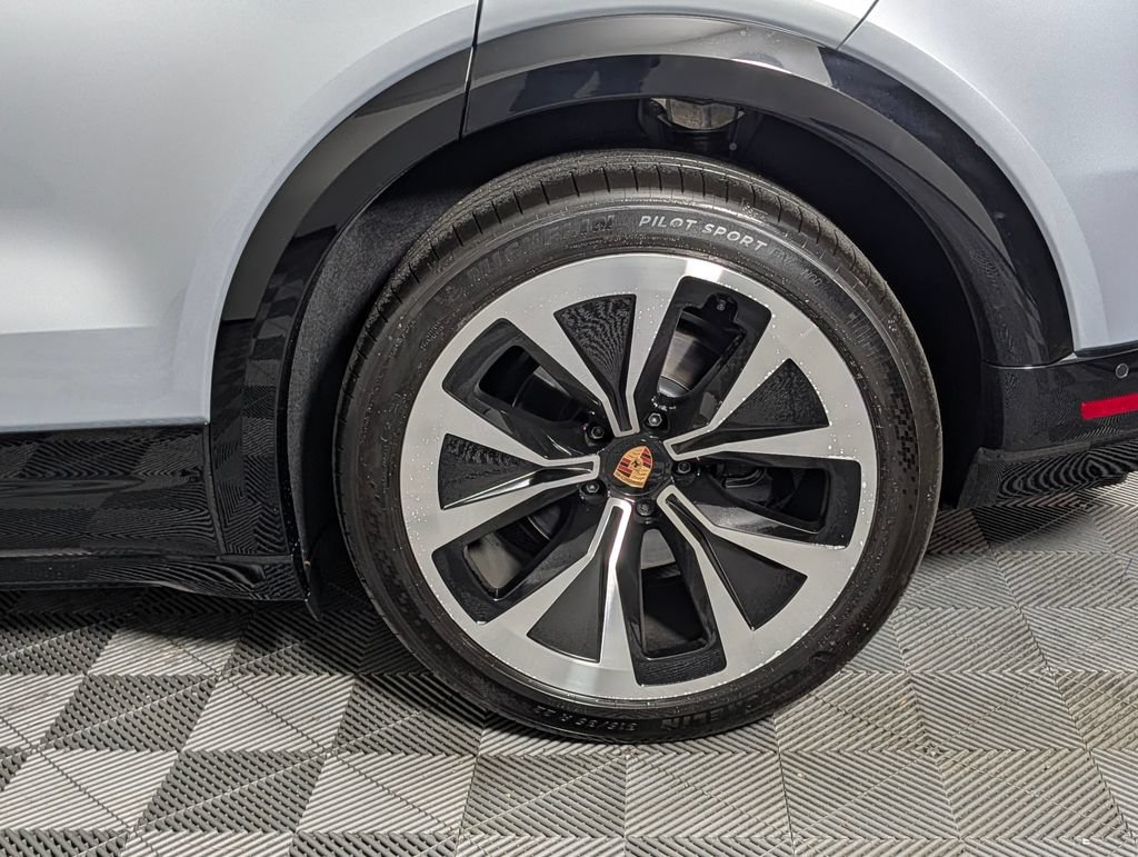 New 2026 Porsche Cayenne Electric AWD/4WD image 12