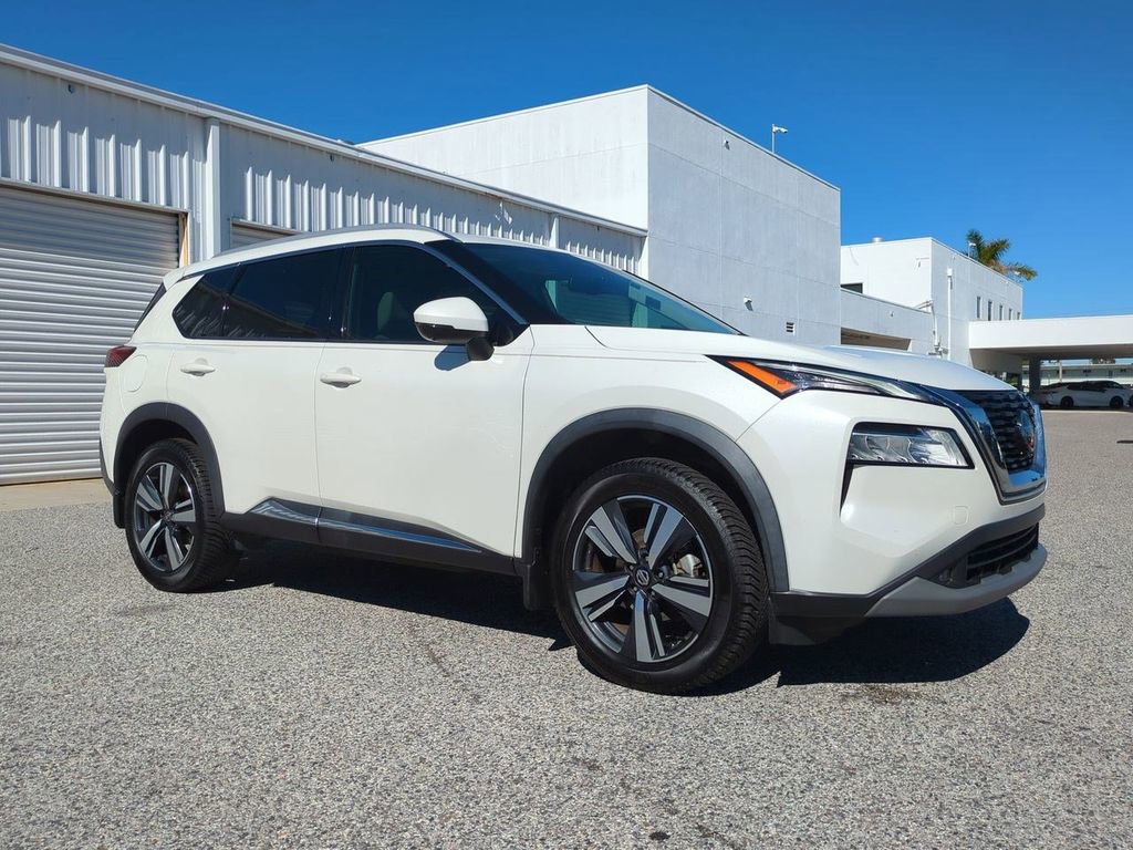 Certified 2021 Nissan Rogue SL image 3