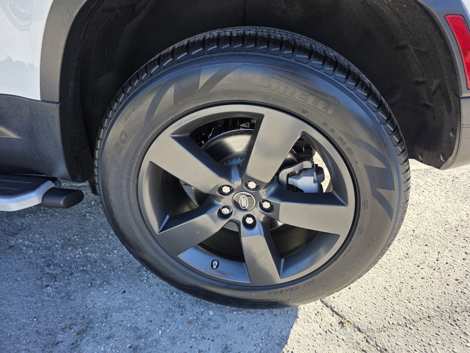 Used 2020 Land Rover Defender 110 S image 9