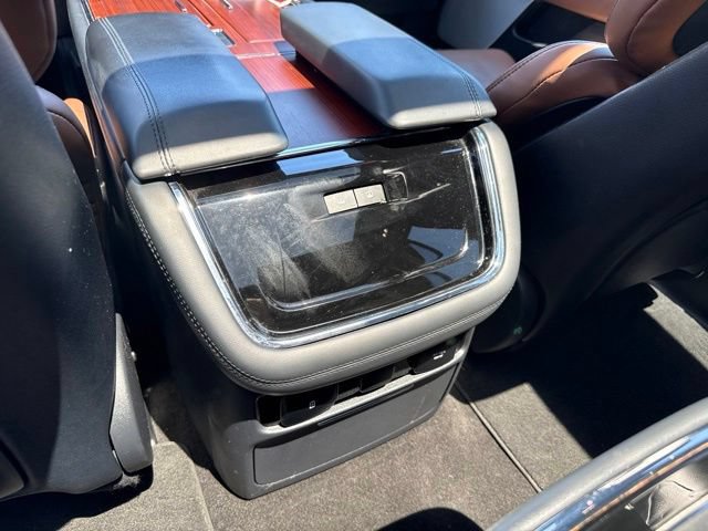 Used 2022 Lincoln Navigator Reserve AWD/4WD image 19