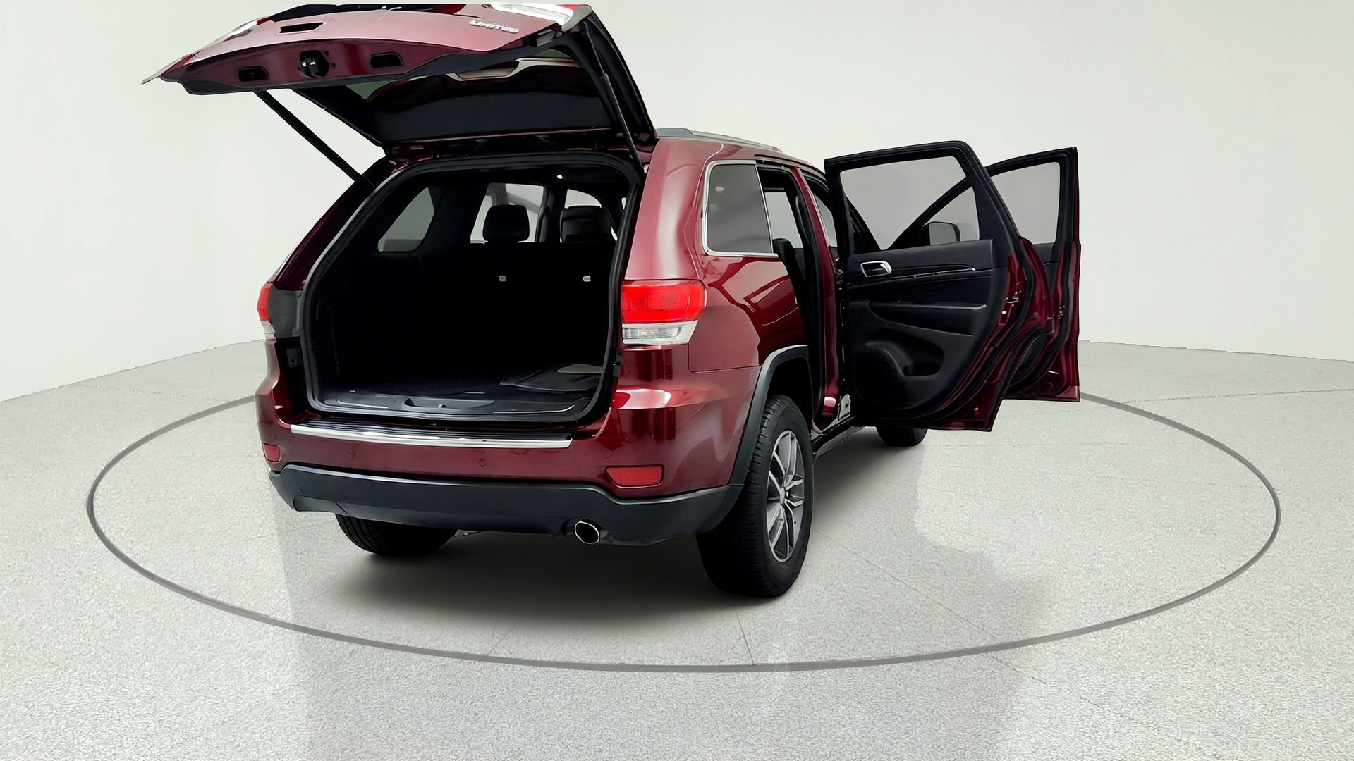 Used 2018 Jeep Grand Cherokee Limited AWD/4WD image 12