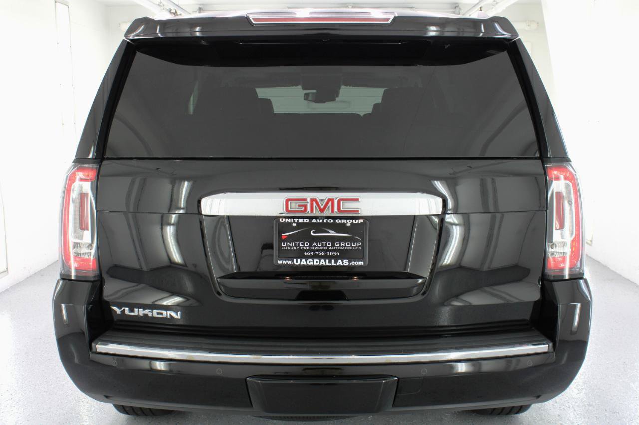 Used 2020 GMC Yukon Denali w/ Denali Premium Package AWD/4WD image 8