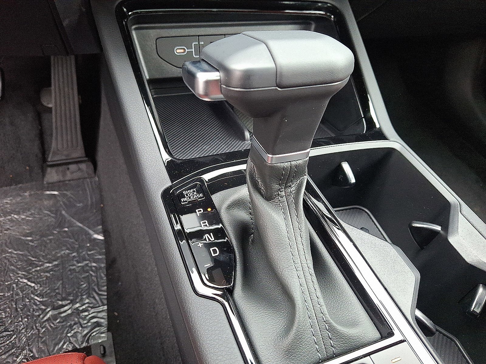 New 2025 Kia K5 GT-Line w/ GT-Line Premium Package image 14