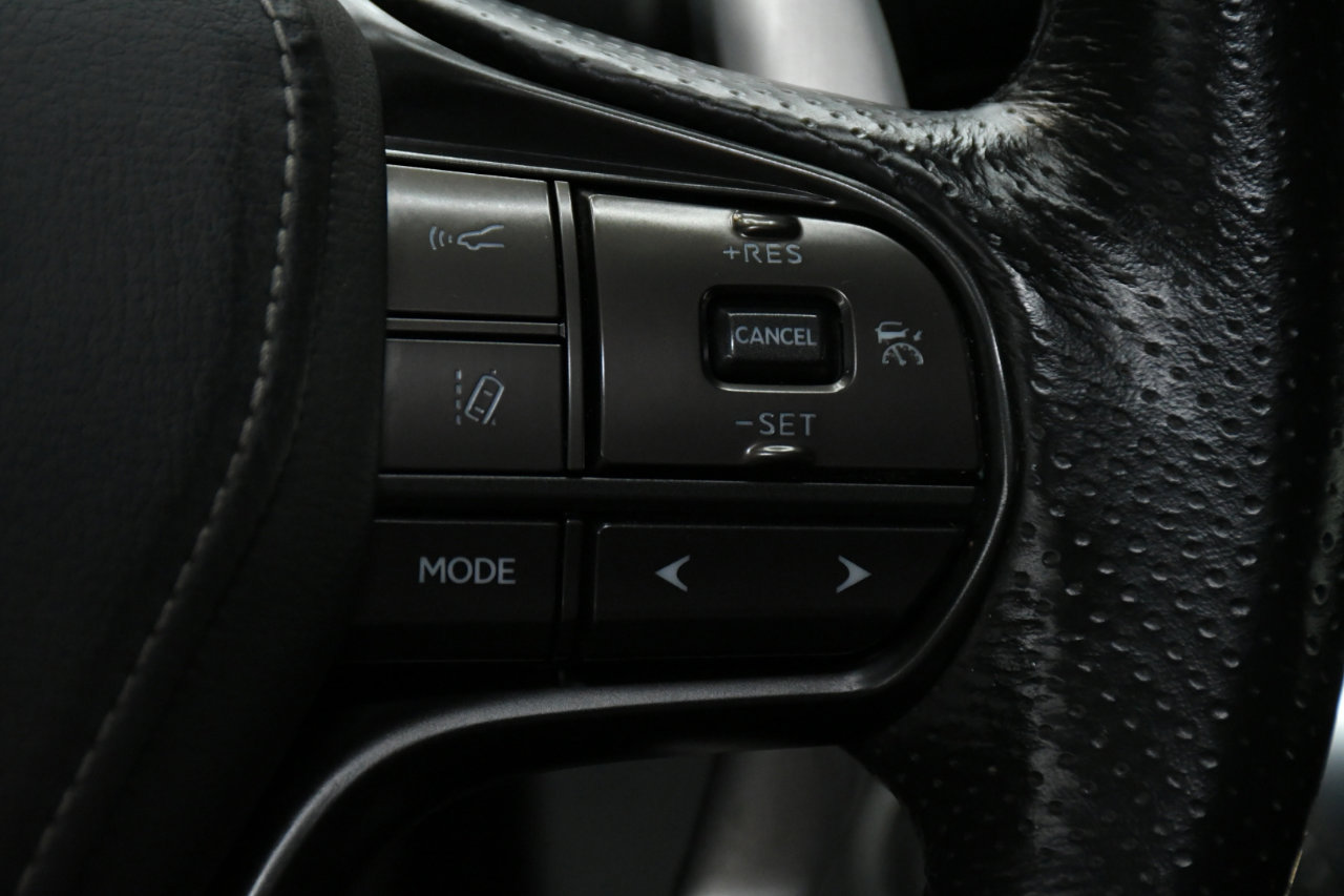 Used 2021 Lexus LC 500 Coupe w/ Sport Package image 25