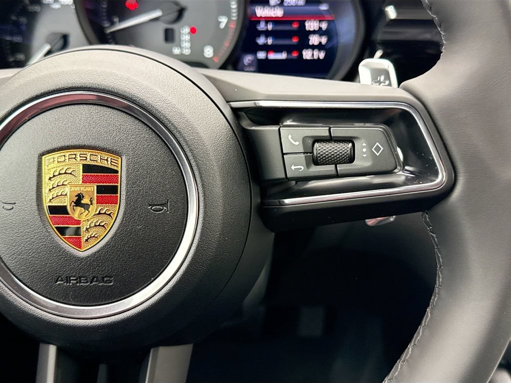 Used 2026 Porsche Macan AWD/4WD image 15