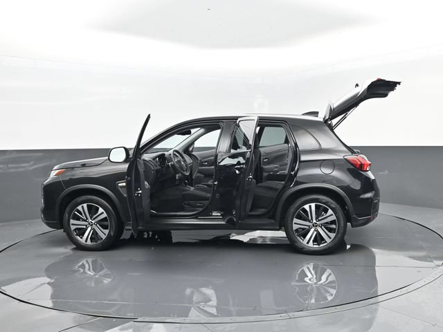 Used 2025 Mitsubishi Outlander Sport ES AWD/4WD image 29