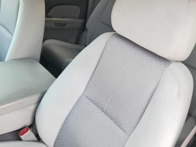 Used 2009 Chevrolet Suburban LS RWD image 24