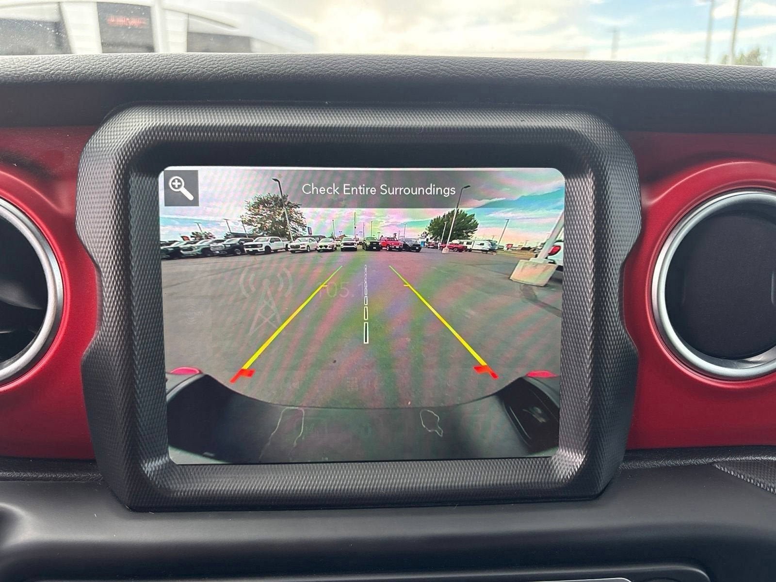 Used 2023 Jeep Gladiator Rubicon w/ Cold Weather Group AWD/4WD image 19
