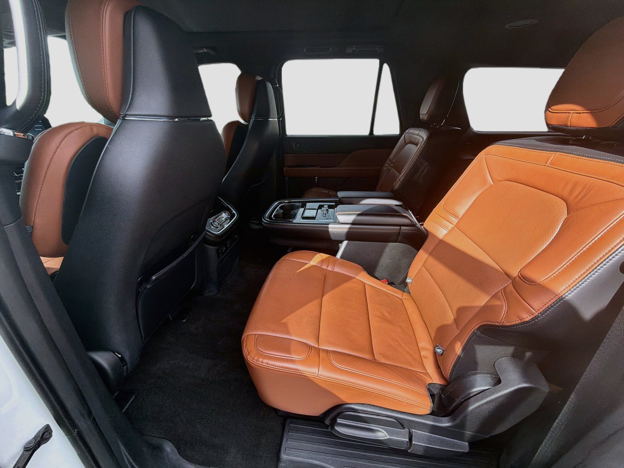 Used 2021 Lincoln Navigator L Reserve AWD/4WD image 25