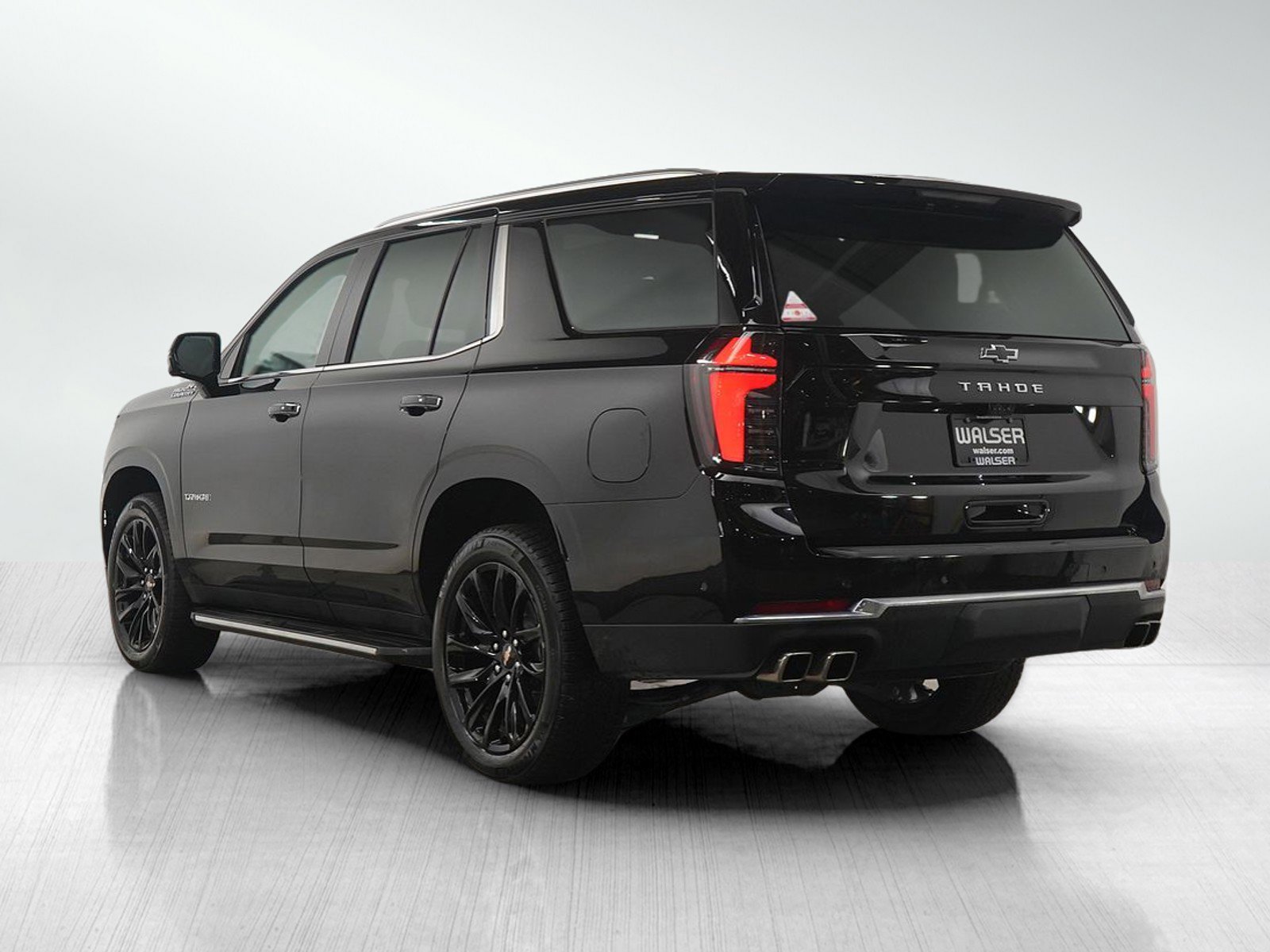 Used 2025 Chevrolet Tahoe High Country w/ Sun And Tow Package image 3