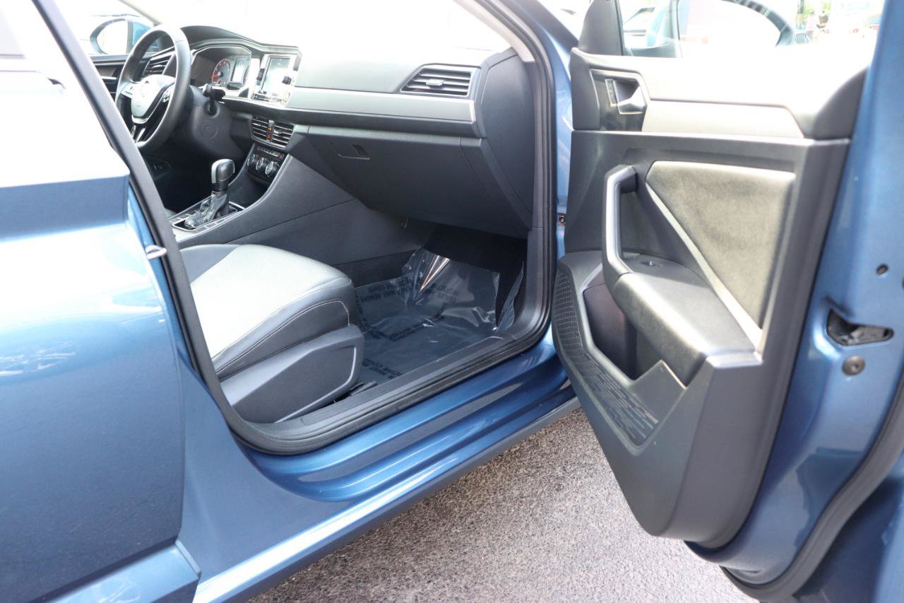 Used 2020 Volkswagen Jetta SE FWD image 15