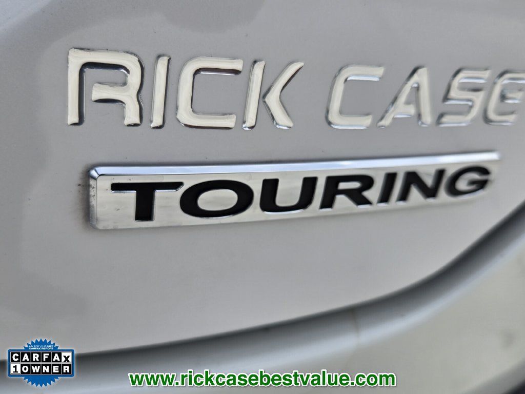 Used 2024 Honda Pilot Touring image 16