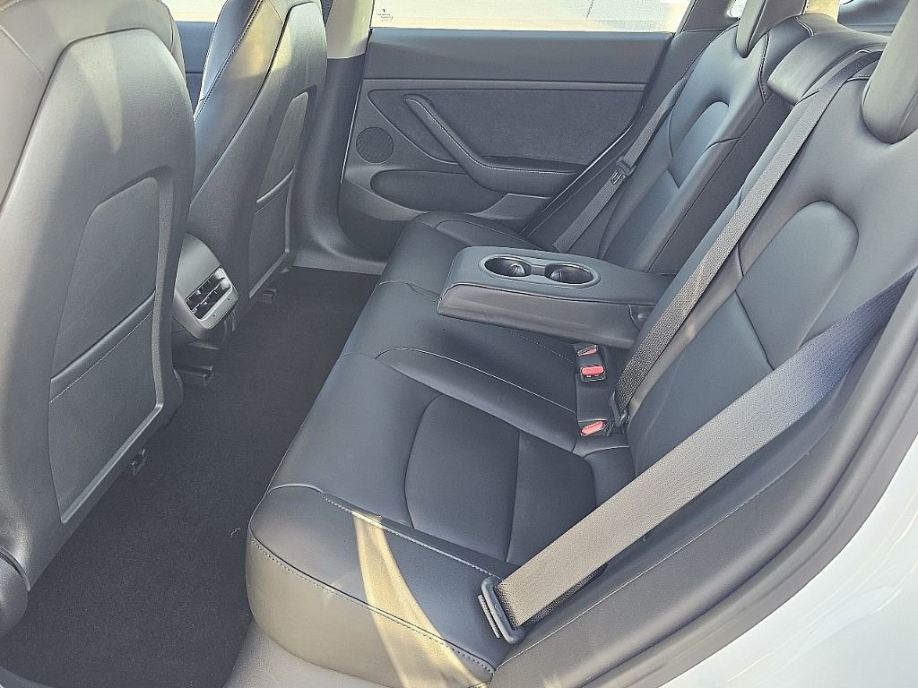 Used 2023 Tesla Model 3 Standard Range image 22