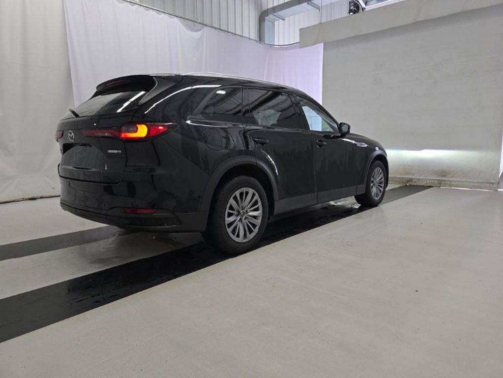 Used 2024 MAZDA CX-90 Plug-In Hybrid w/ Preferred image 4