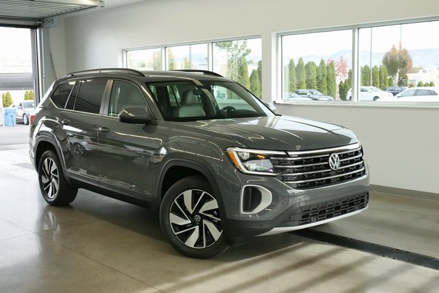 New 2026 Volkswagen Atlas SE