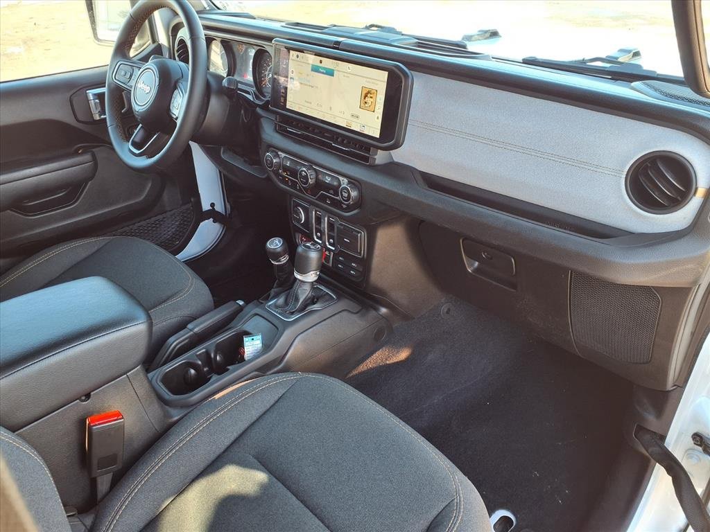 Used 2024 Jeep Wrangler Willys image 20