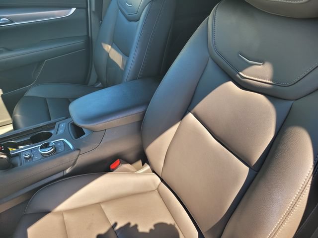 Used 2024 Cadillac XT6 Luxury AWD/4WD image 13