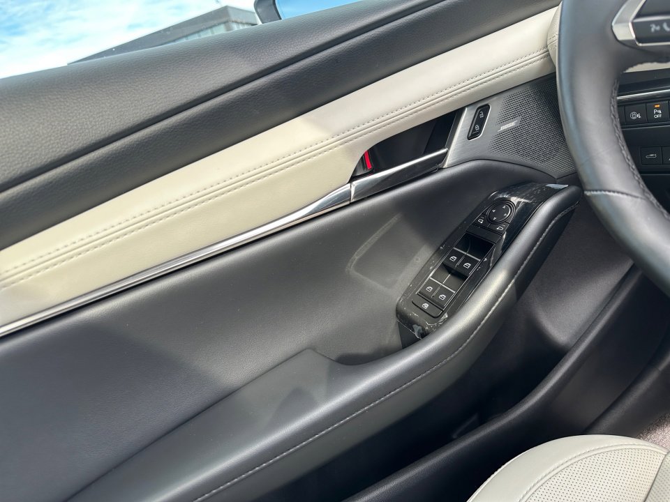 Used 2024 MAZDA MAZDA3 2.5 Turbo Sedan w/Premium Plus image 36