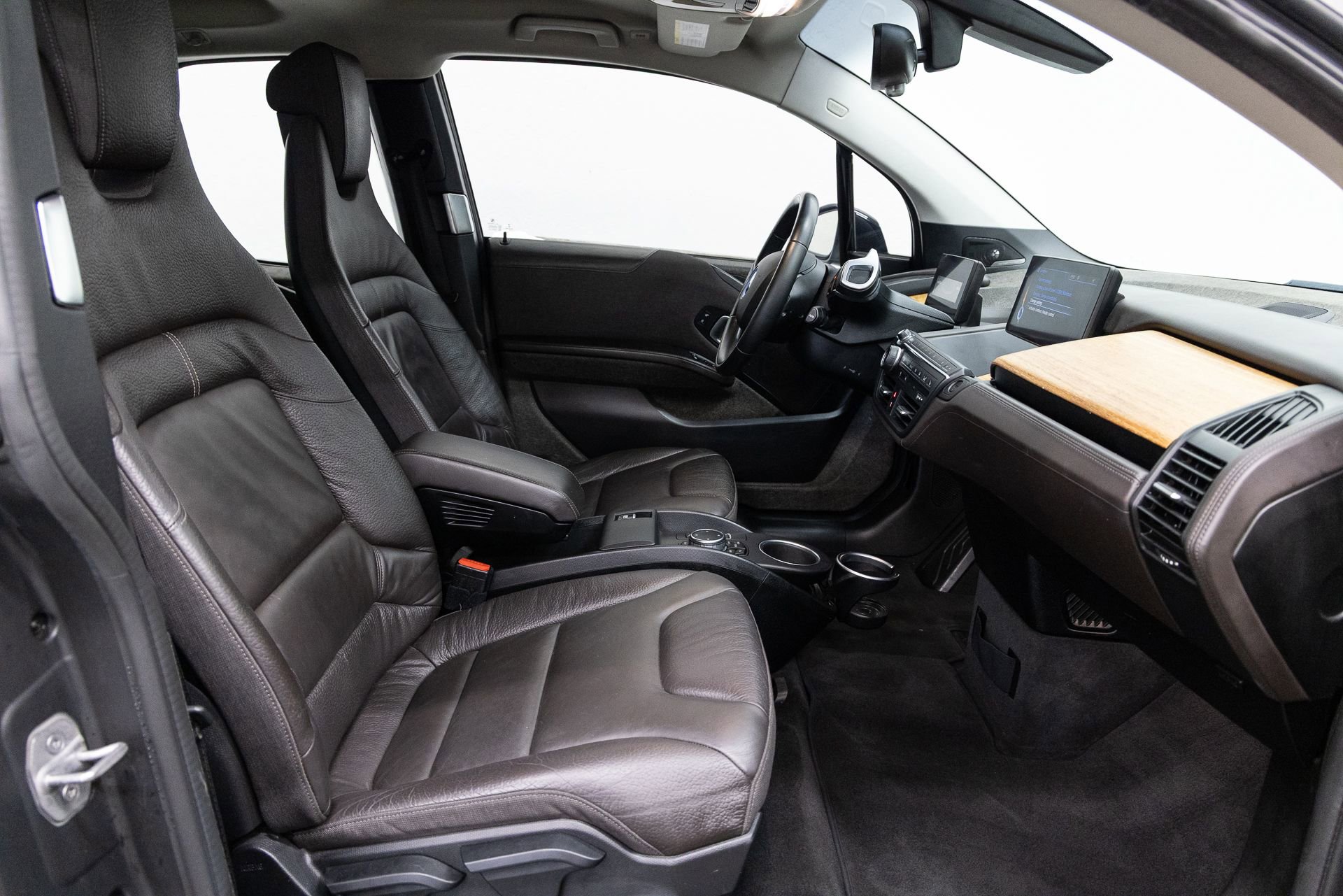 Used 2015 BMW i3 w/ Range Extender image 14