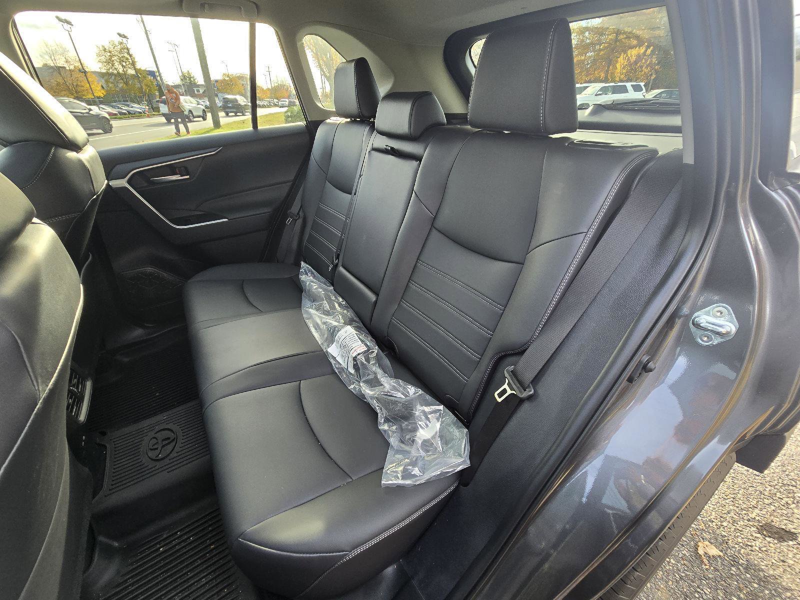 Used 2025 Toyota RAV4 XLE Premium image 13