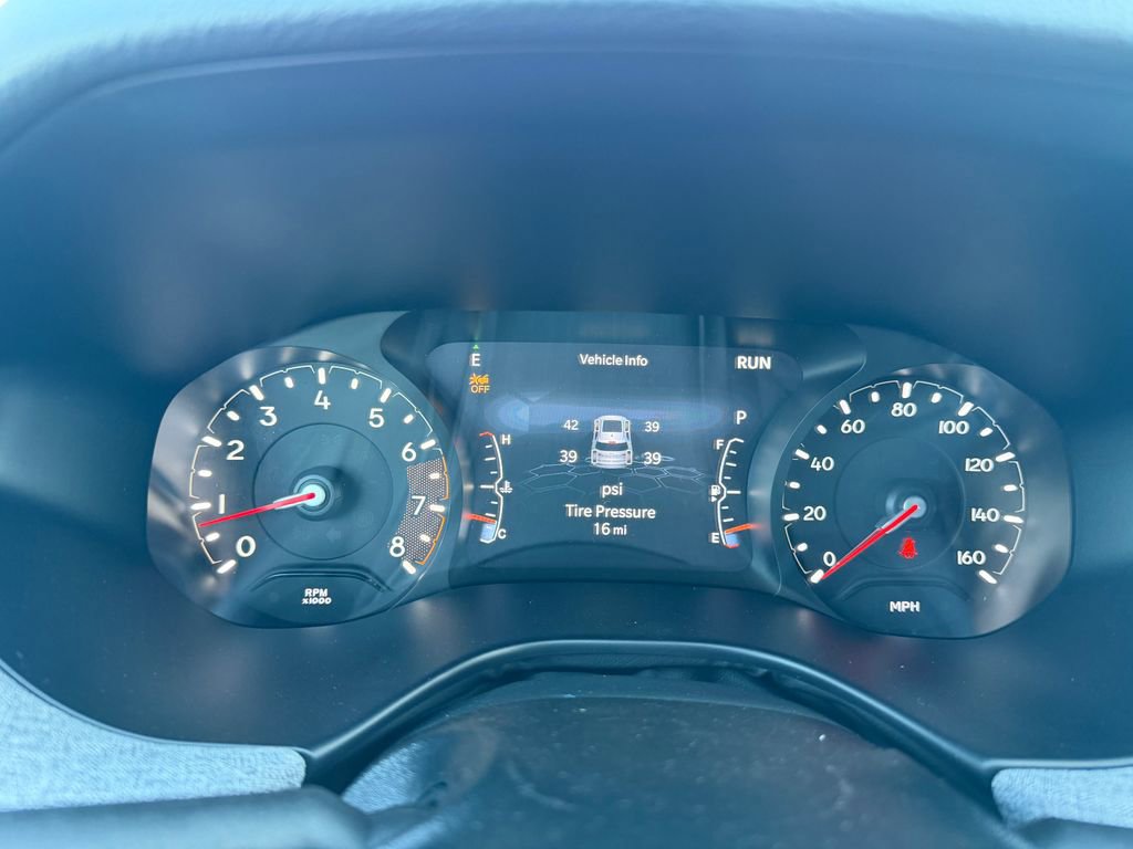 New 2026 Jeep Compass Latitude AWD/4WD image 24