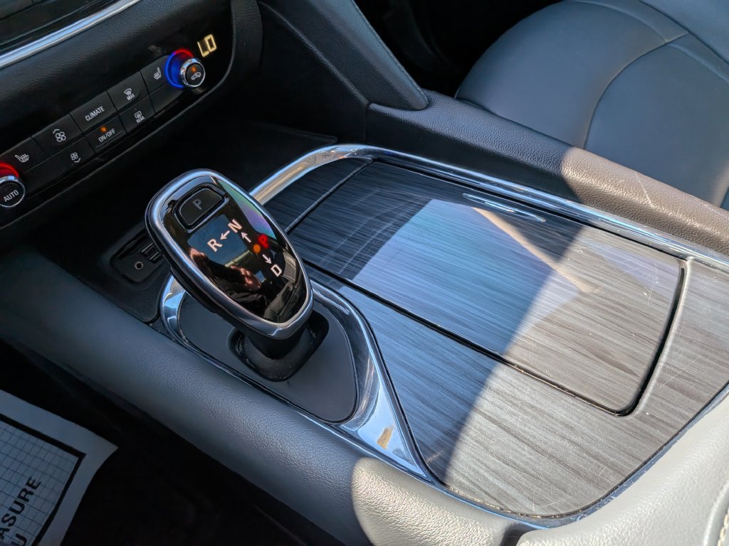 Used 2020 Buick Enclave Essence FWD image 33