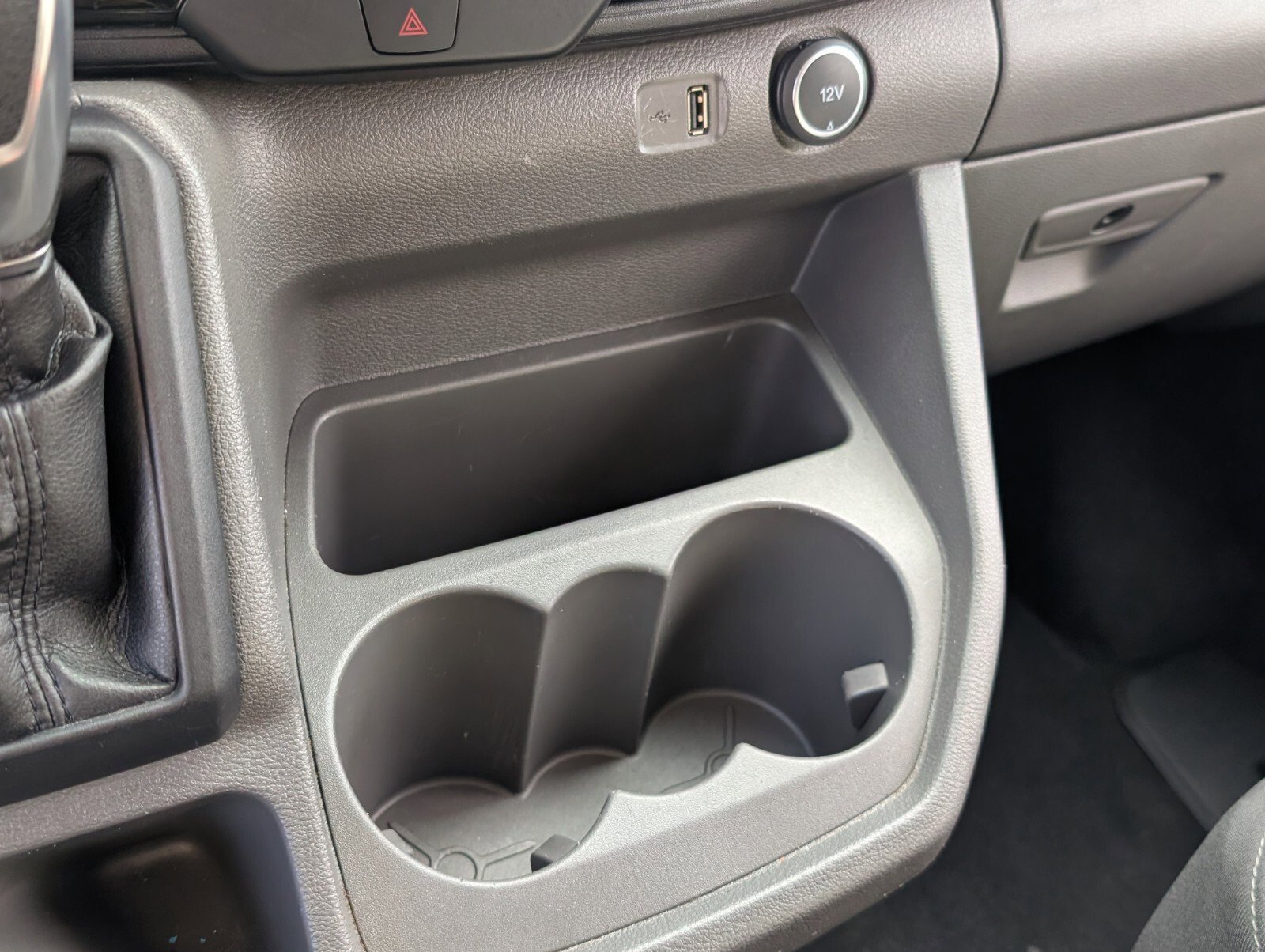 Used 2023 Ford Transit 350 XLT image 24