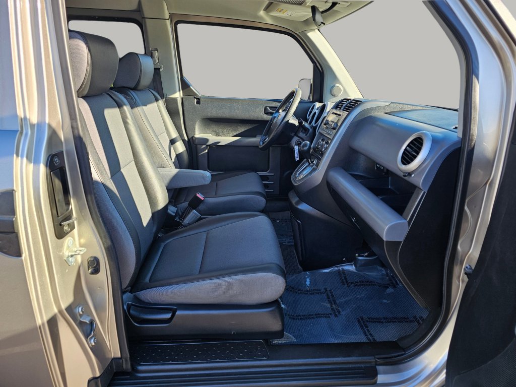 Used 2004 Honda Element EX image 22