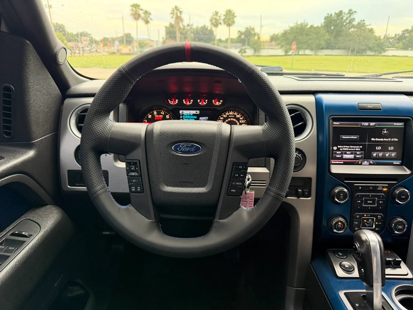 Used 2013 Ford F150 Raptor w/ Luxury Equipment Group AWD/4WD image 13