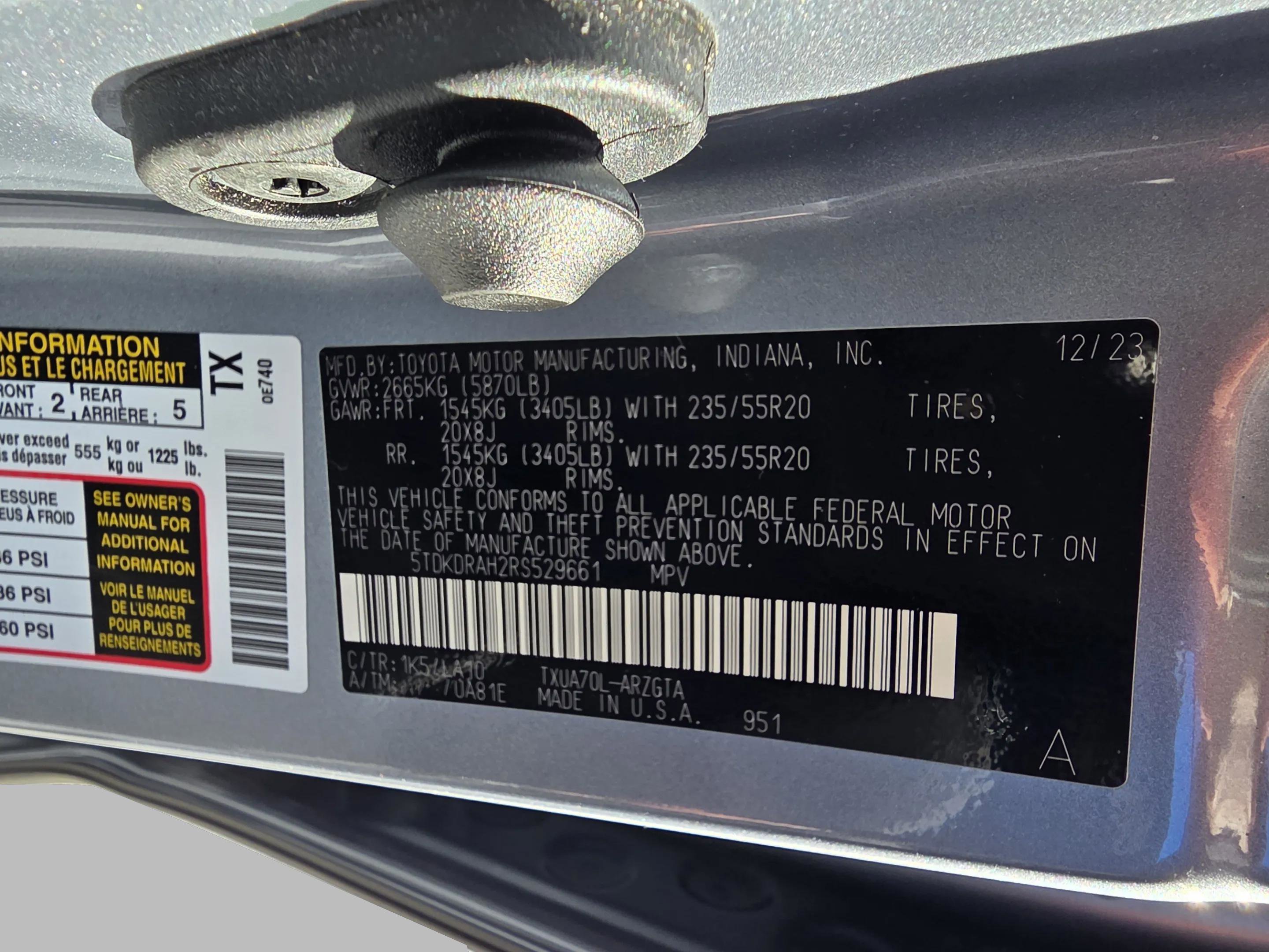 Used 2024 Toyota Highlander Platinum image 30