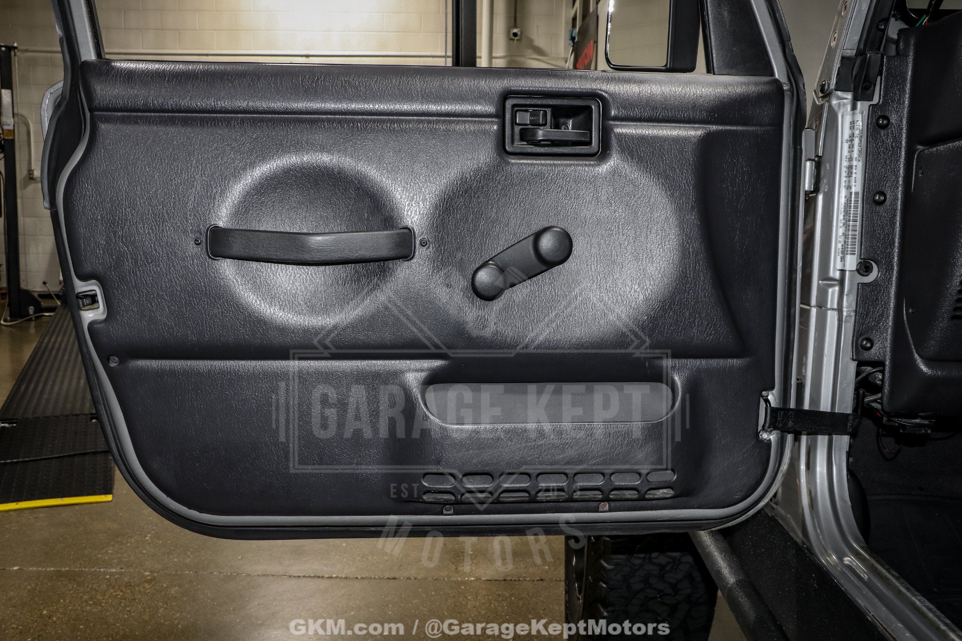 Used 2002 Jeep Wrangler SE AWD/4WD image 97