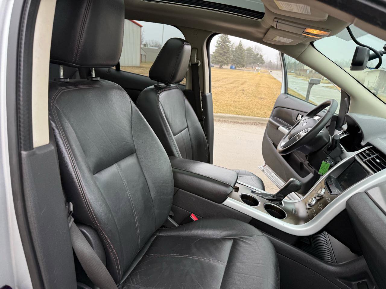 Used 2011 Ford Edge SEL w/ Canadian Comfort Pkg AWD/4WD image 26